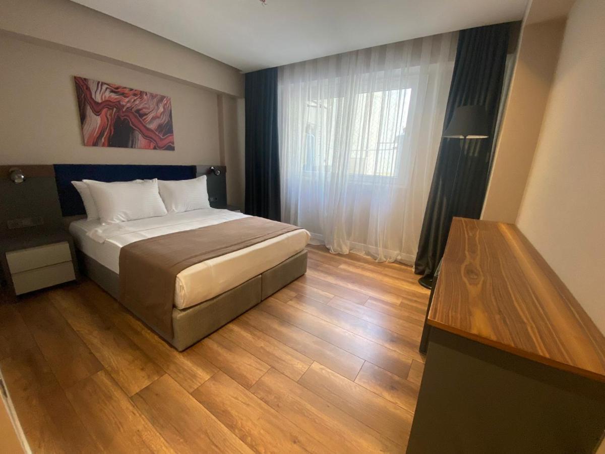 The Royals Hotel Izmir Exteriör bild